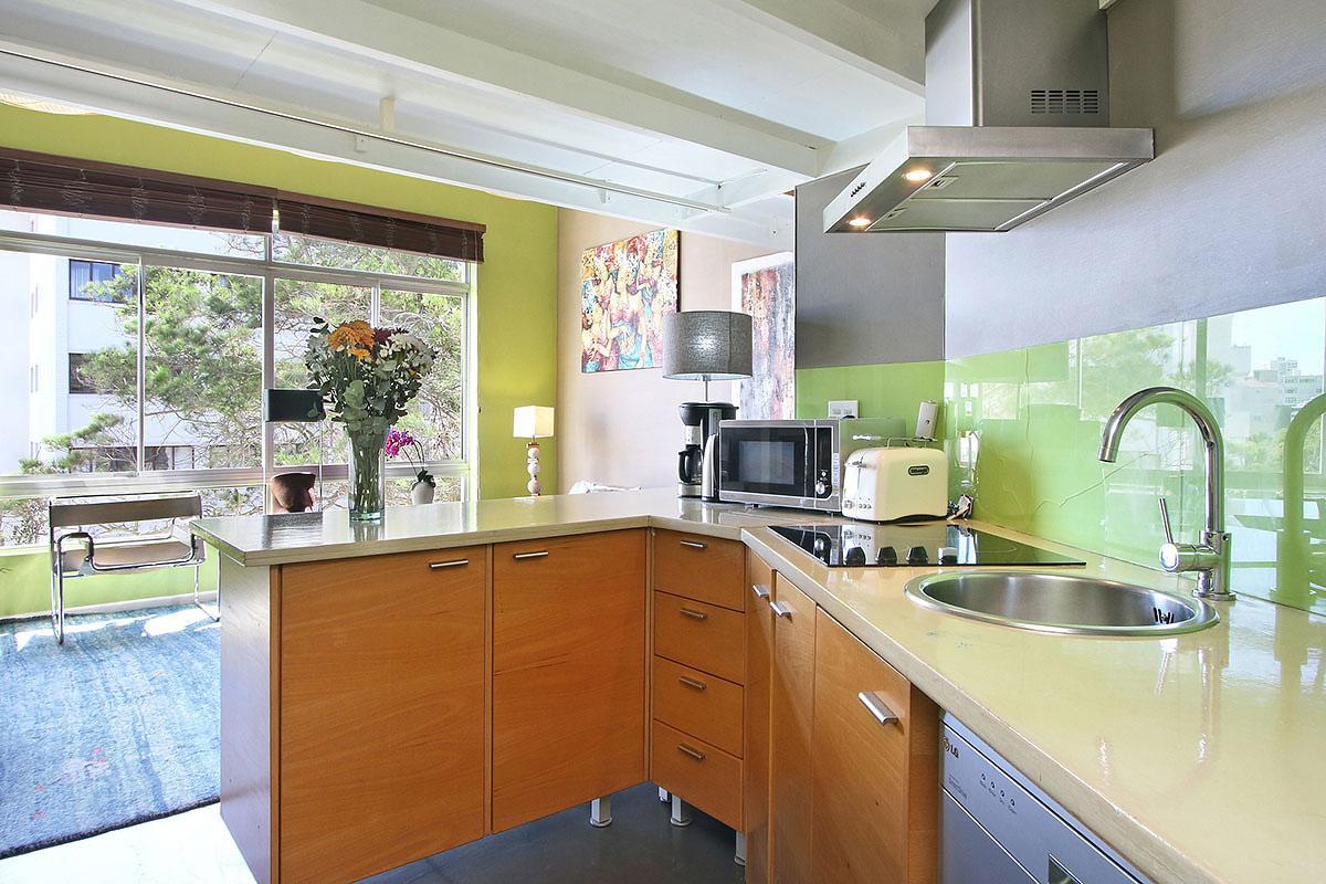 Berkeley Square Apartment